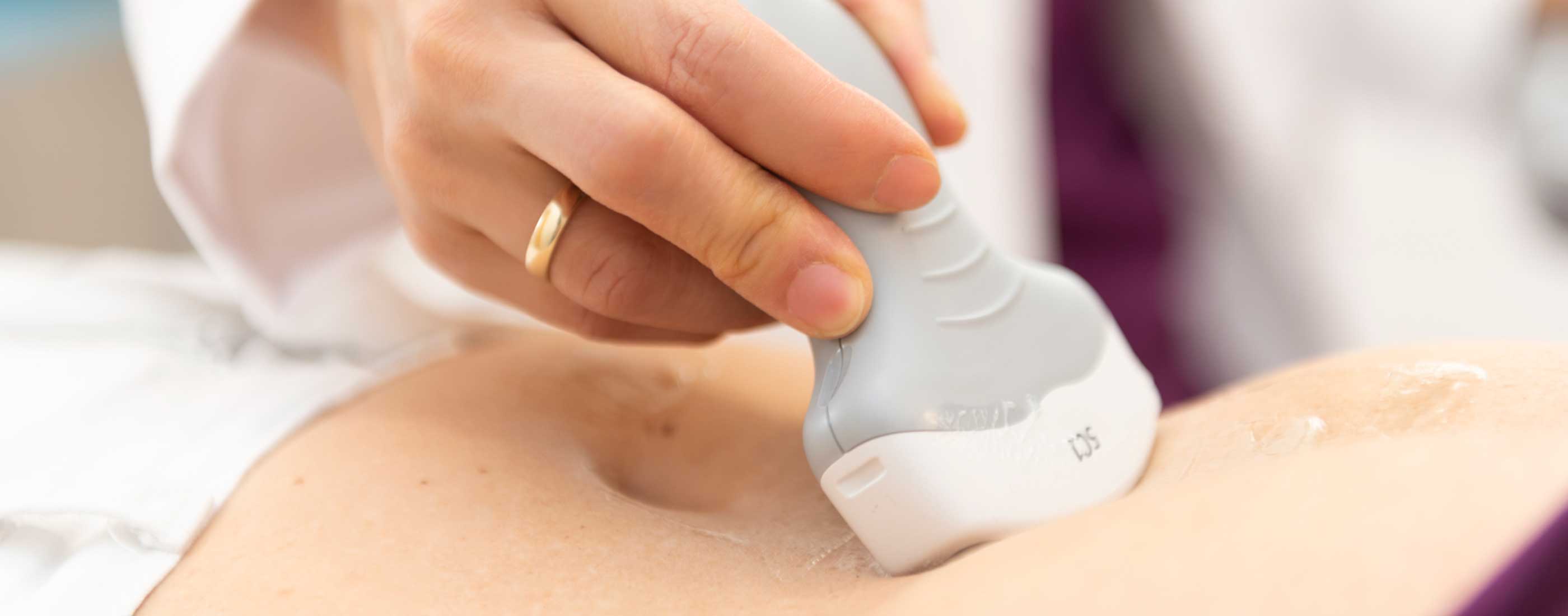 Dr-Di-Chen-Koenig-Header-Ultraschall-B2800xH1100px